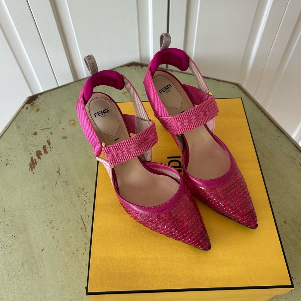 Fendi Colibri sling back 37,5